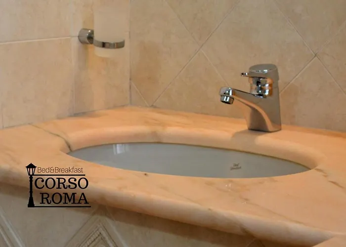 Alojamento de Acomodação e Pequeno-almoço Corso Roma 3*